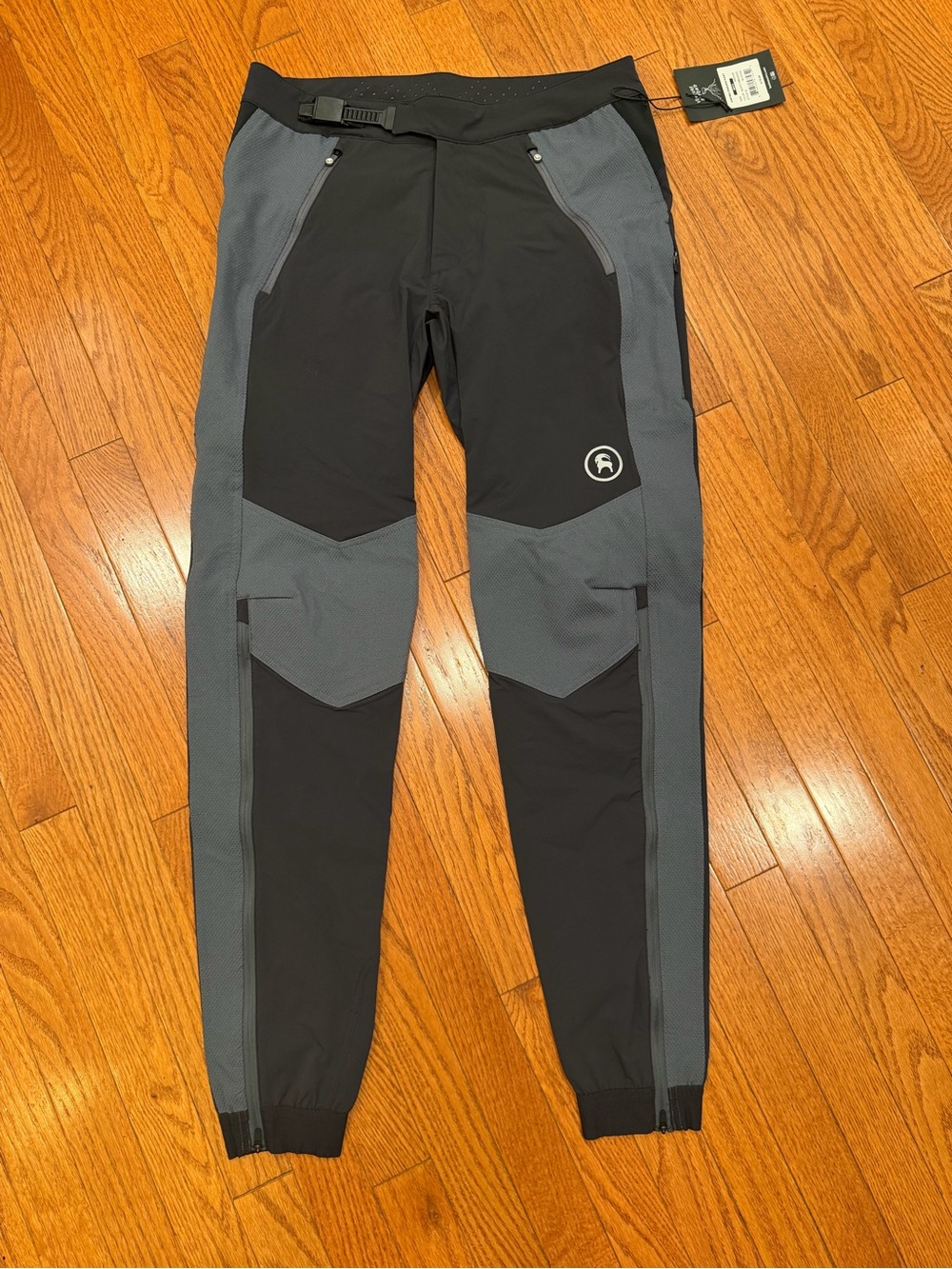 Backcountry Empire Enduro Mountain Biking pants size M NWT